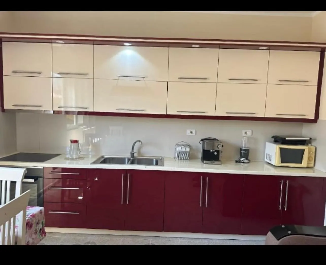 Eri Apartment Влёра 0*,  Албания