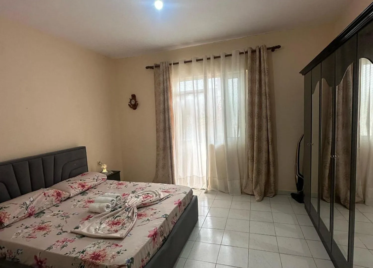 Eri Apartment Влёра