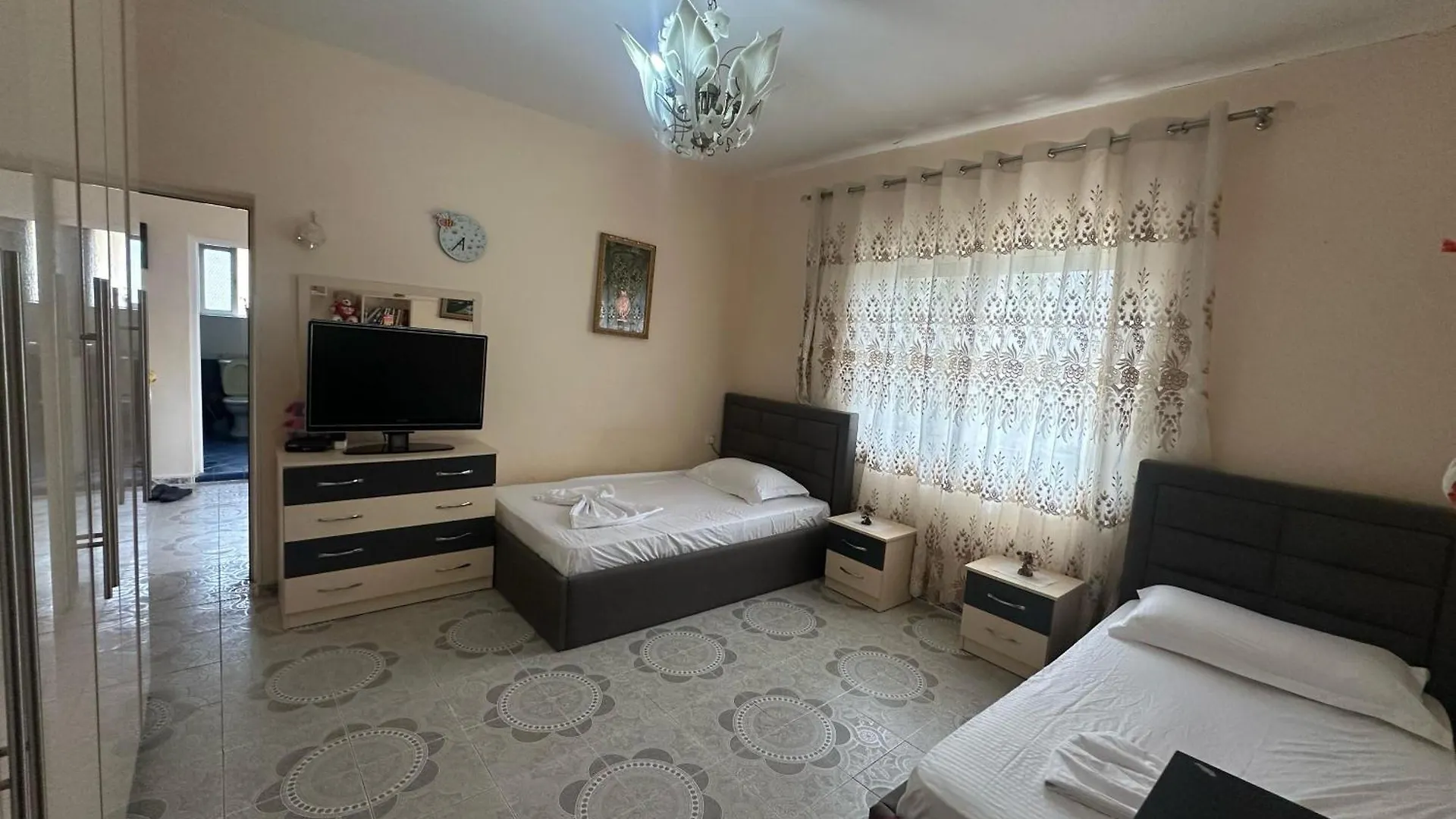 Eri Apartment Влёра Албания